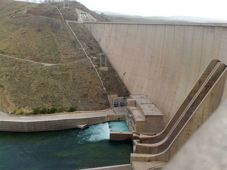 Zayanderud Dam