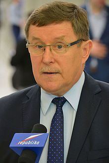 Zbigniew Kuźmiuk httpsuploadwikimediaorgwikipediacommonsthu