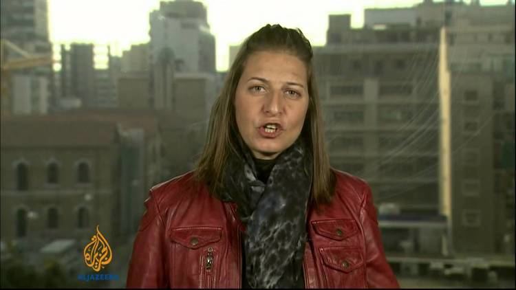 Zeina Khodr Al Jazeera39s Zeina Khodr on the war in Syria YouTube