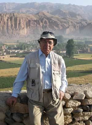 Zemaryalai Tarzi Renowned Afghan Archaeologist Zemaryalai Tarzi Discusses Bamiyan