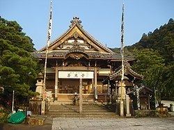 Zenkō-ji (Gifu) httpsuploadwikimediaorgwikipediacommonsthu