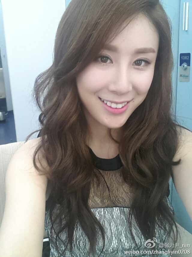 Zhang Liyin WEIBO 140421 Zhang Li Yin Update 2P SMTOWN INDONESIA