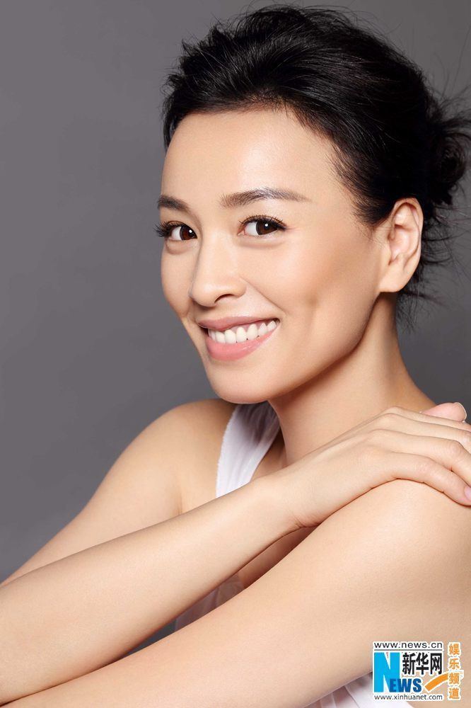 Zhang Ting Actress Zhang Ting hosts TV program to fulfill her dream Xinhua