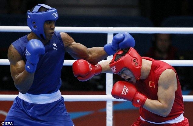 Zhang Zhilei London 2012 Olympics Boxing Anthony Joshua beats Zhang Zhilei to