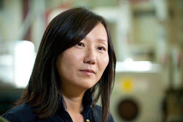Zhenan Bao New stretchable solar cells will power artificial