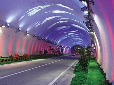 Zhongnanshan Tunnel wwwdangerousroadsorgimagesstoriesRoads0019Z