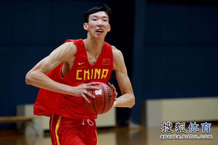 Zhou Qi Sources 7foot2 Zhou Qi agrees to multiyear deal with Rockets