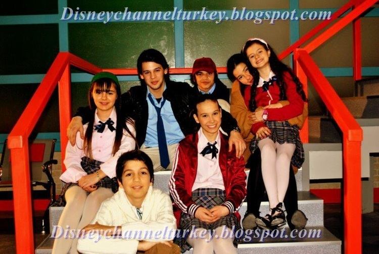 Zil Çalınca Disney Channel Haberleri Mzikleri Ve Videolar Trkiye Zil alnca
