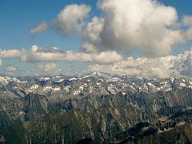 Zillertal Alps httpsuploadwikimediaorgwikipediacommonsthu