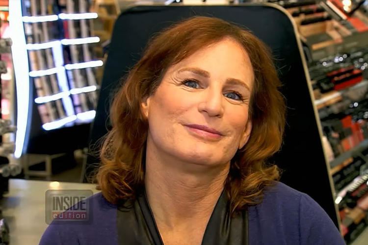 Zoey Tur Meet Zoey Tur Inside Edition39s First Transgender Reporter