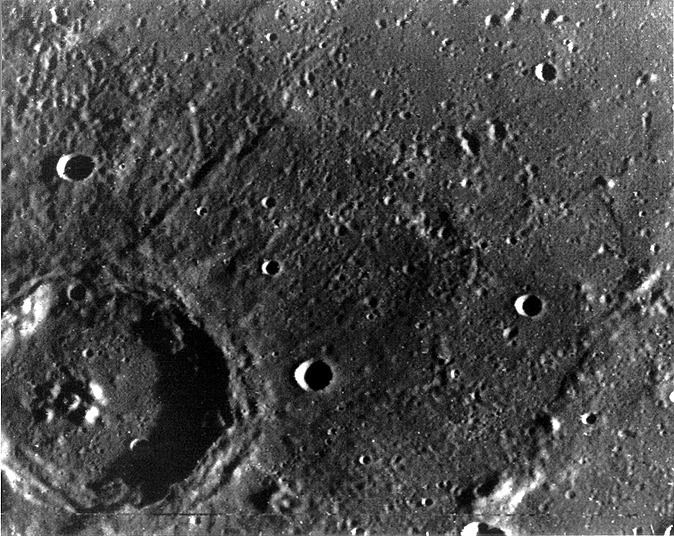 Zola (crater)