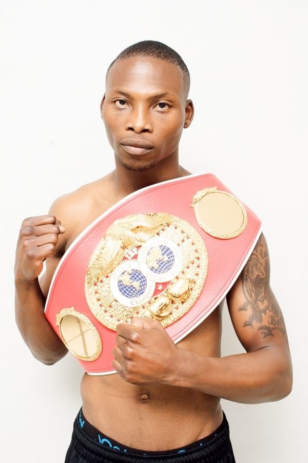 Zolani Tete Zolani Tete withdraws from Paul Butler fight after injury
