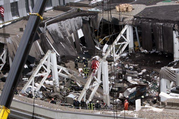 Zolitūde shopping centre roof collapse Death toll in Latvia supermarket roof collapse doubles TheJournalie