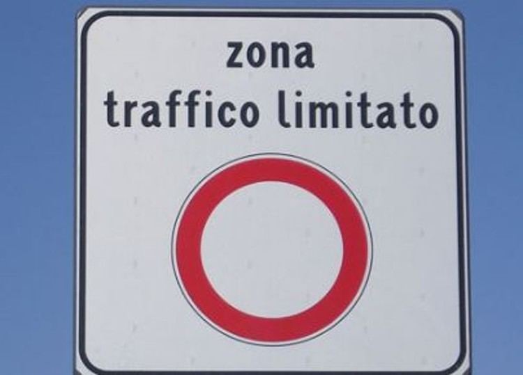 Zona a traffico limitato Imperia modifica alla zona a traffico limitato in via Venti