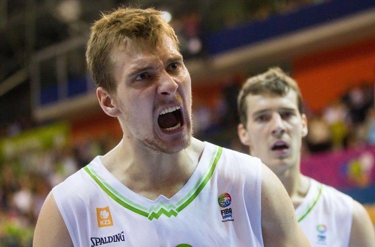 Zoran Dragić Z Dragiu godi zanimanje NBA klubov v soboto odhaja v Malago