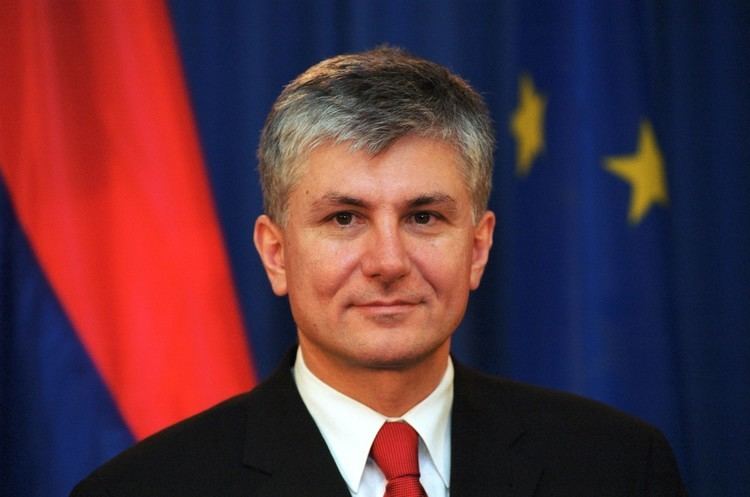 Zoran Đinđić SAMO BOMBARDUJTE POPUSTIE ONI Evo ta je Zoran ini ZAISTA