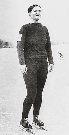 Zoya Mironova httpsuploadwikimediaorgwikipediacommonsthu