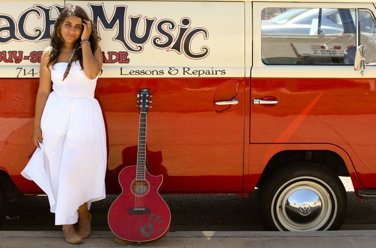 Zoya (singer) Zoya World Music Meets Indie Folk SingerSongwriter The