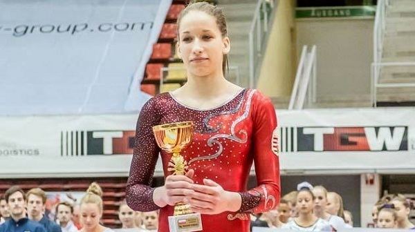 Zsófia Kovács (gymnast) httpsthegymterfileswordpresscom2016031281