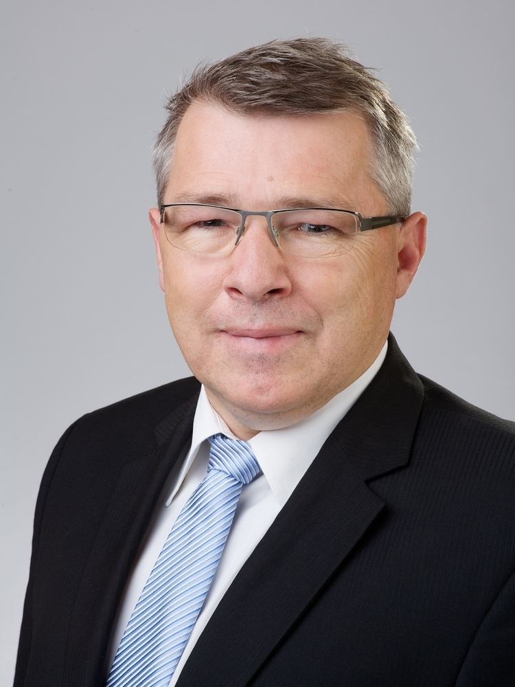 Zsolt Szabó (politician) wwwkormanyhudownloadb3300000Szabo20Zsoltj