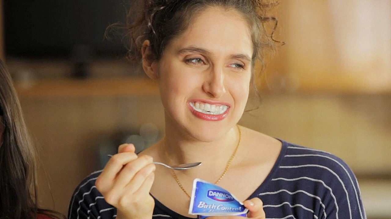 Megan Amram How To Be Hilarious On Twitter From A Writer Who Tweeted
