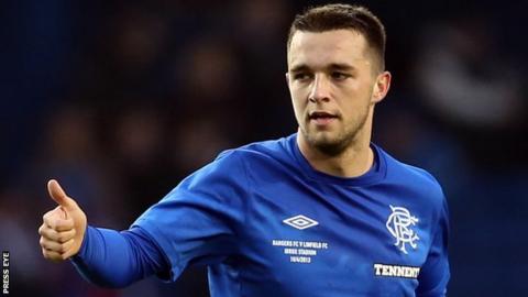 Chris Hegarty Defender Chris Hegarty joins Linfield on twoyear deal BBC Sport
